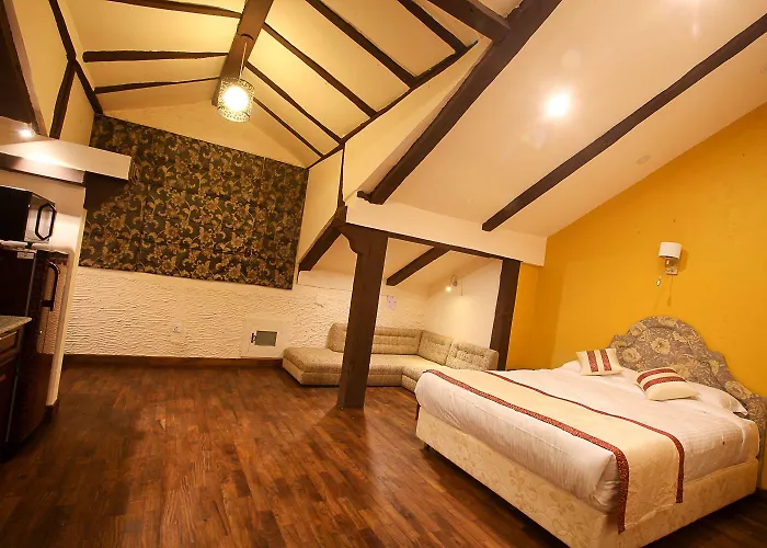 Heranya Hotel