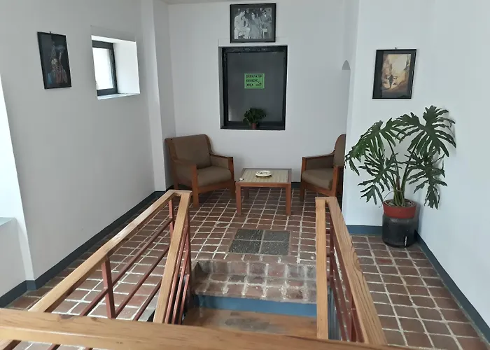 Heranya Hotel 3*