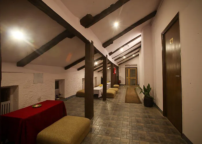 Heranya Hotel 3*