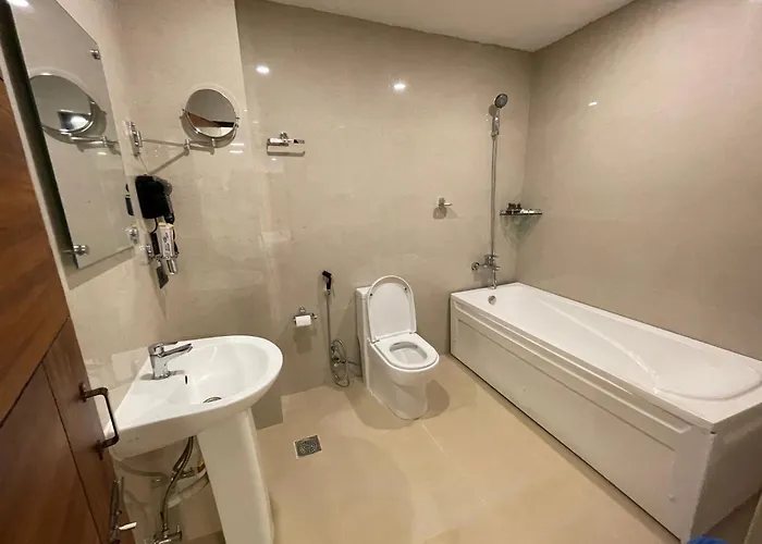 Heranya Hotel
